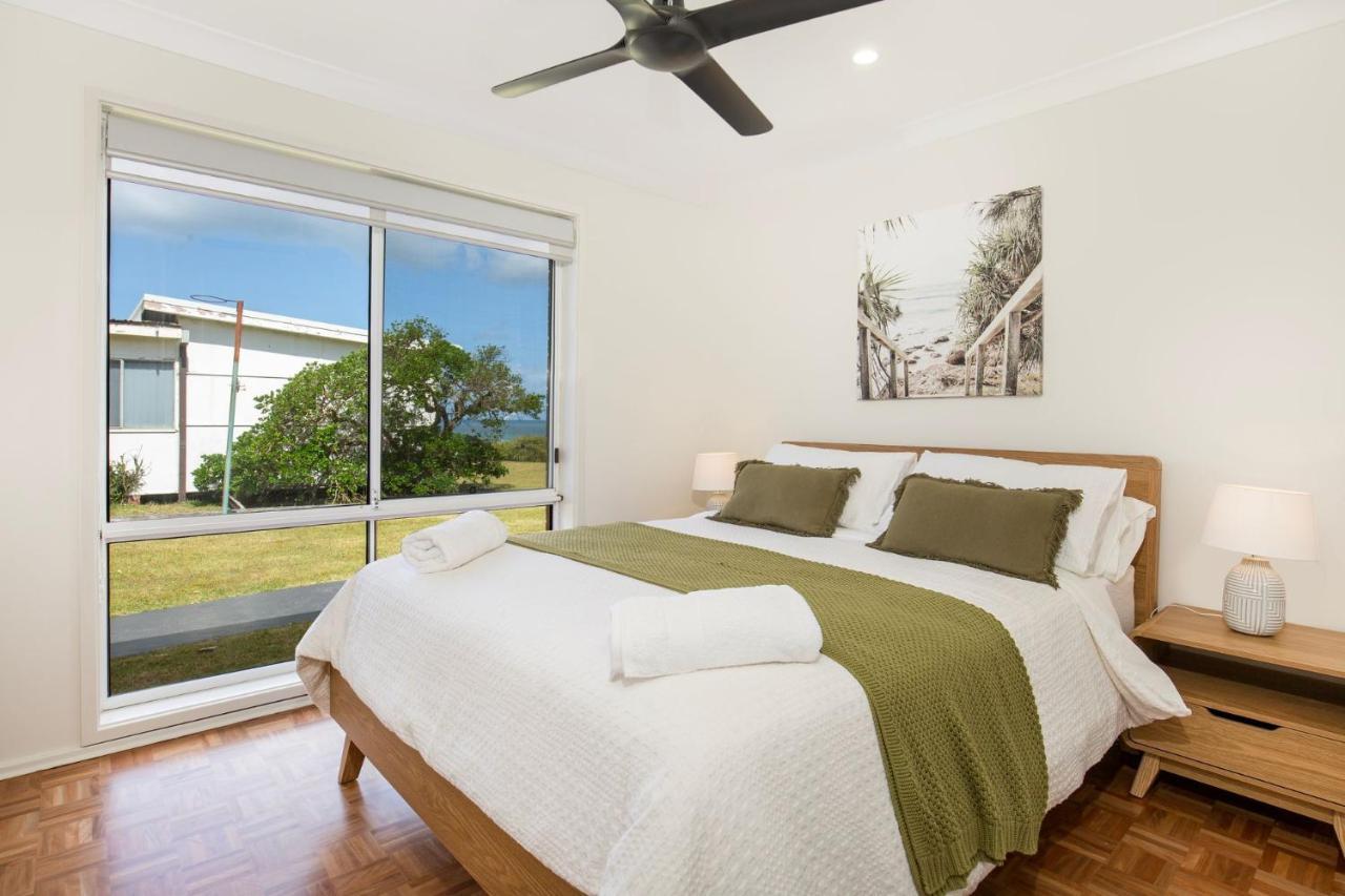 Surfside 5 Mins Walk To Holiday home